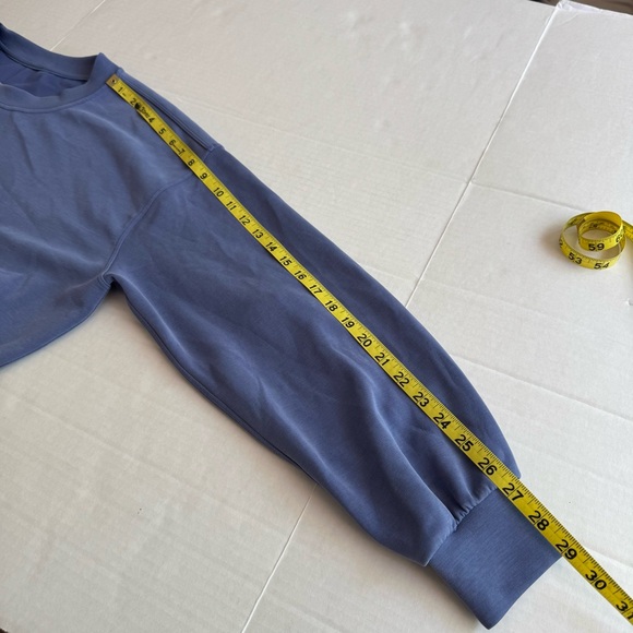 Lululemon Perfectly Oversized Cropped Crew - Picture 16 of 16